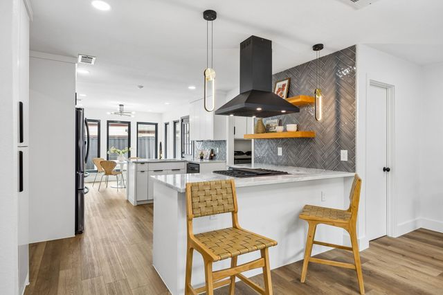 7205 Claybrook Drive, Dallas, TX 75231