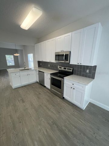 16187 OLD ASH LOOP, Orlando, FL 32828