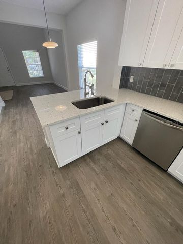 16187 OLD ASH LOOP, Orlando, FL 32828