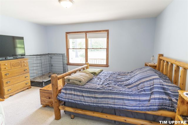 85 S Hilton Park Road, Muskegon, MI 49442