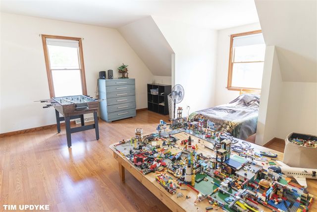 85 S Hilton Park Road, Muskegon, MI 49442