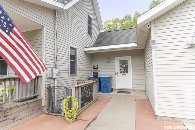 85 S Hilton Park Road, Muskegon, MI 49442