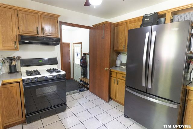 85 S Hilton Park Road, Muskegon, MI 49442