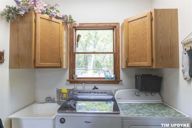 85 S Hilton Park Road, Muskegon, MI 49442