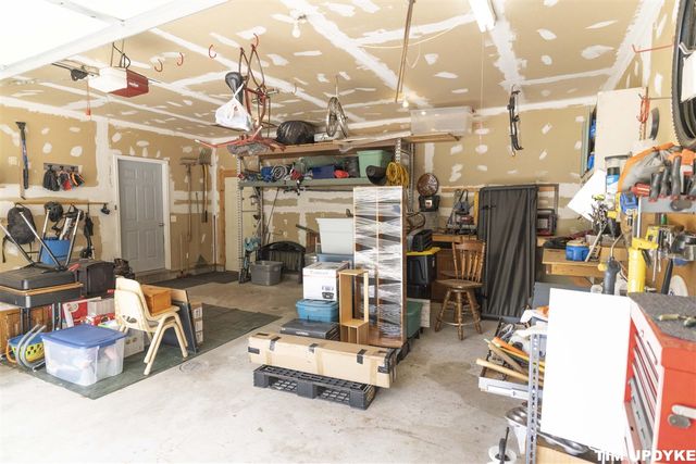 85 S Hilton Park Road, Muskegon, MI 49442