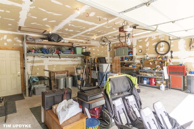 85 S Hilton Park Road, Muskegon, MI 49442