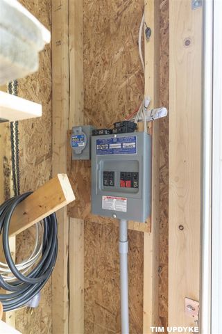 85 S Hilton Park Road, Muskegon, MI 49442