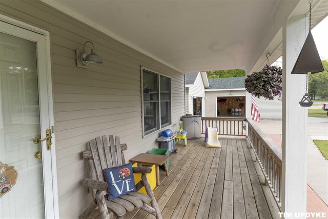 85 S Hilton Park Road, Muskegon, MI 49442