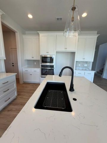 1503 SW Arbor Park Drive, Lee's Summit, MO 64082