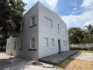 6828 NW 3rd Avenue 2, Miami, FL 33150