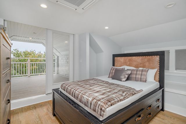 1039 Reef Road, Fairfield, CT 06824