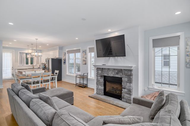 1039 Reef Road, Fairfield, CT 06824