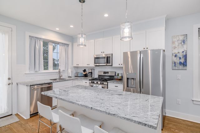 1039 Reef Road, Fairfield, CT 06824