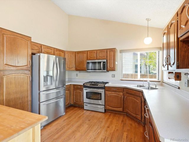 6878 Taft Ct, Arvada, CO 80004