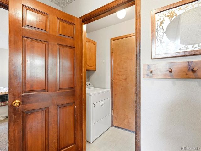 6878 Taft Ct, Arvada, CO 80004