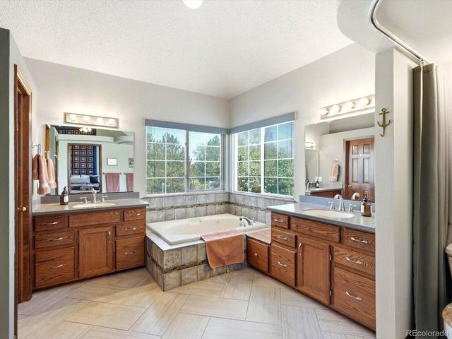 6878 Taft Ct, Arvada, CO 80004