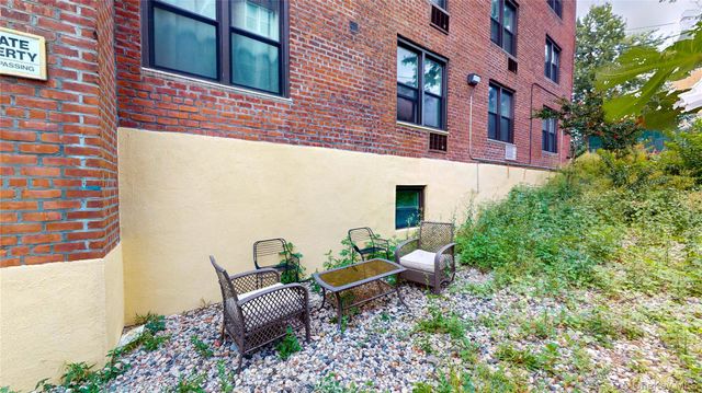 50-21 39th Place 1A, Sunnyside, NY 11104