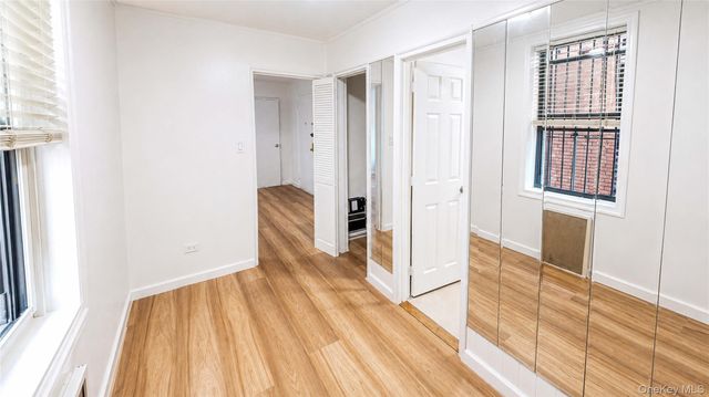 50-21 39th Place 1A, Sunnyside, NY 11104