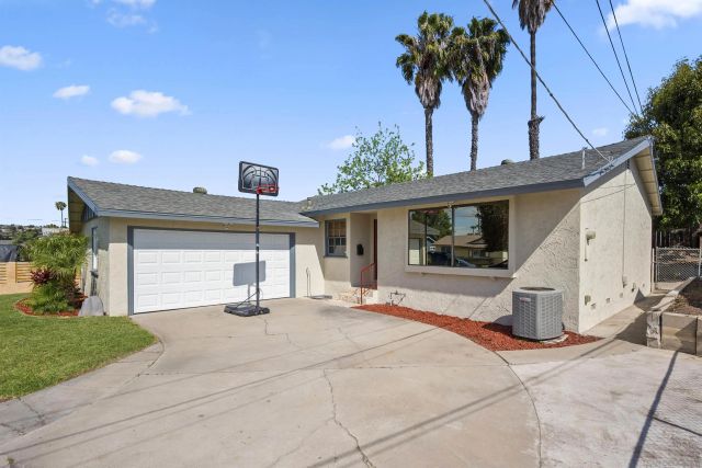 8740 Adriana St., Spring Valley, CA 91977