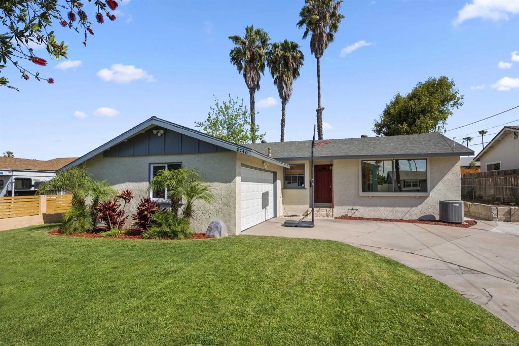 8740 Adriana St., Spring Valley, CA 91977