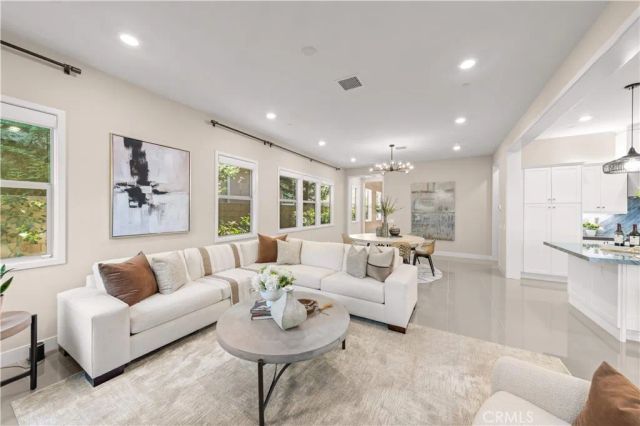 131 Spiral, Irvine, CA 92618