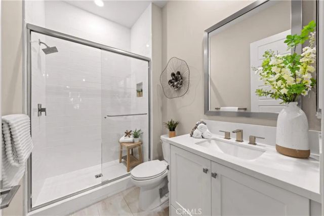 131 Spiral, Irvine, CA 92618