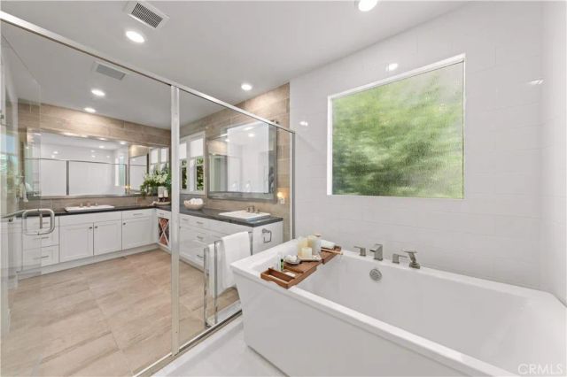 131 Spiral, Irvine, CA 92618