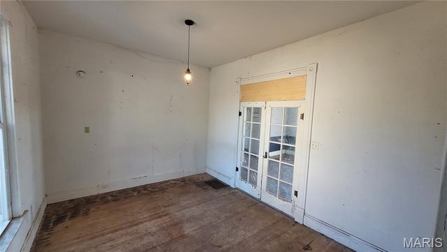 106 Oaklawn Avenue, Warrenton, MO 63383