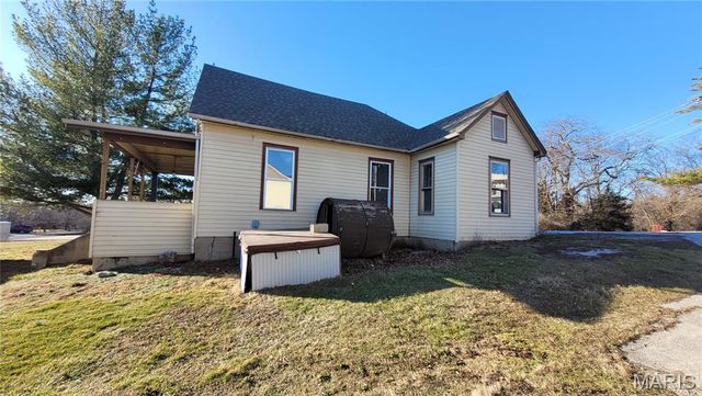 106 Oaklawn Avenue, Warrenton, MO 63383