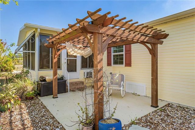 19863 Eagle Trace CT, North Fort Myers, FL 33903