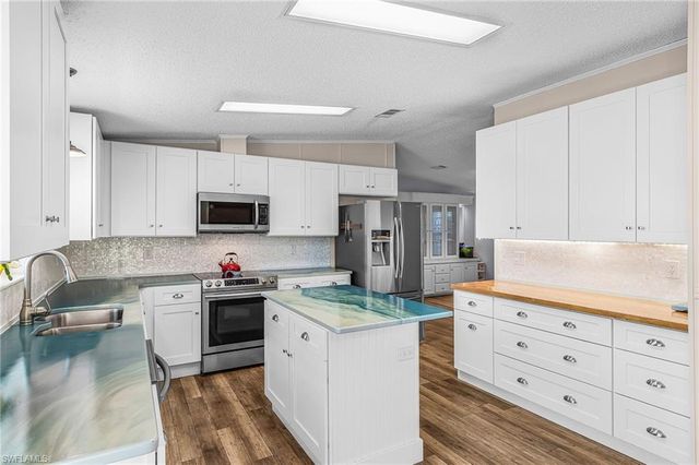 19863 Eagle Trace CT, North Fort Myers, FL 33903