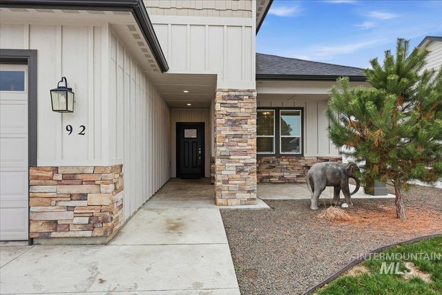 92 S Ravine Way, Nampa, ID 83687