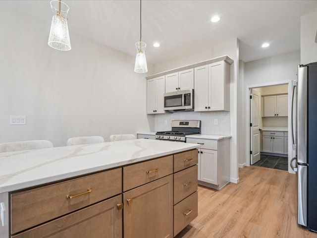 588 Maclan Circle, Iowa City, IA 52246