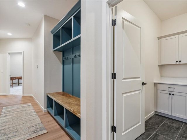 588 Maclan Circle, Iowa City, IA 52246