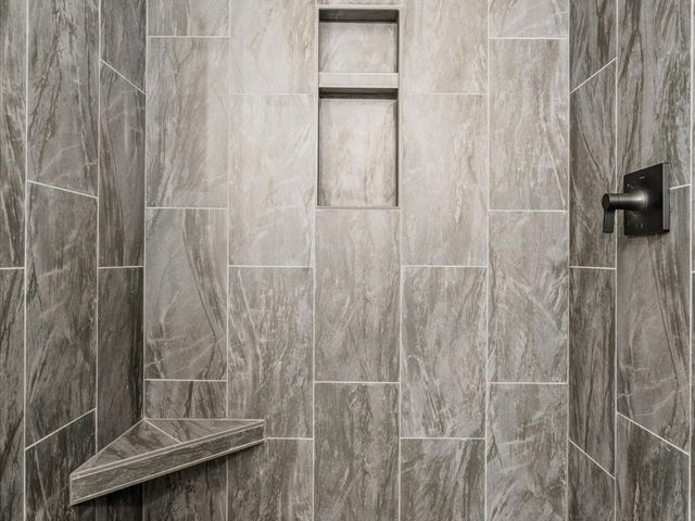 588 Maclan Circle, Iowa City, IA 52246