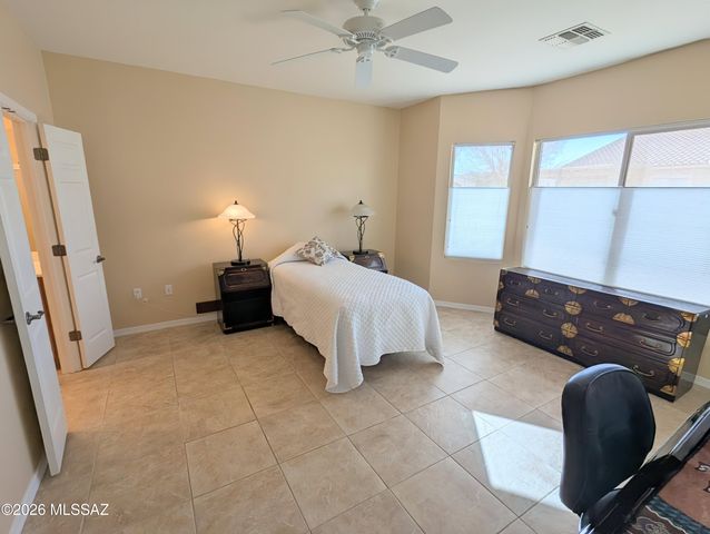 111 W Calle Moncayo, Sahuarita, AZ 85629