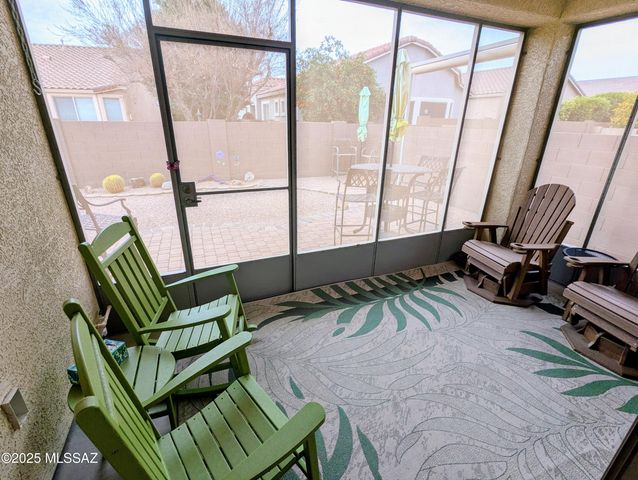 111 W Calle Moncayo, Sahuarita, AZ 85629