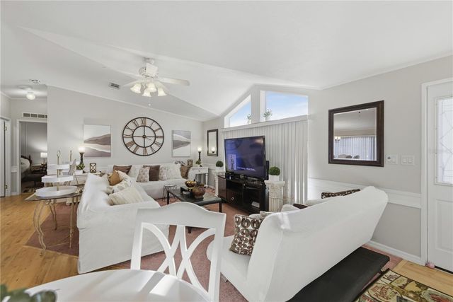 13651 COUNTY ROAD 109H, Lady Lake, FL 32159