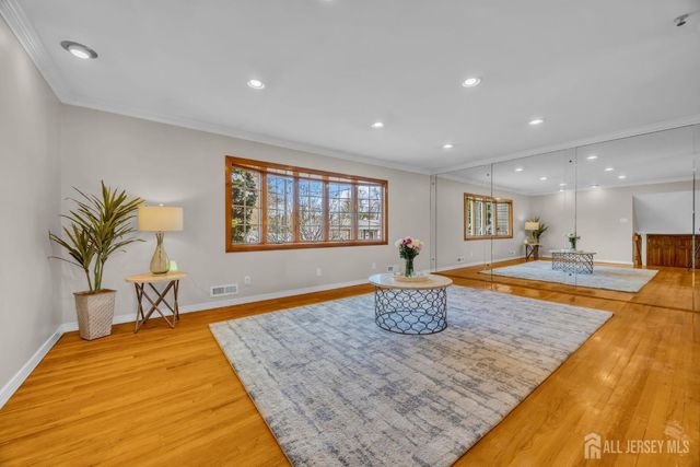 29 Carol Lane, Spotswood, NJ 08884