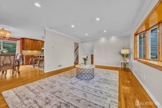 29 Carol Lane, Spotswood, NJ 08884