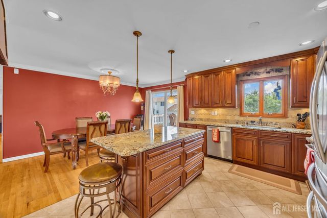 29 Carol Lane, Spotswood, NJ 08884