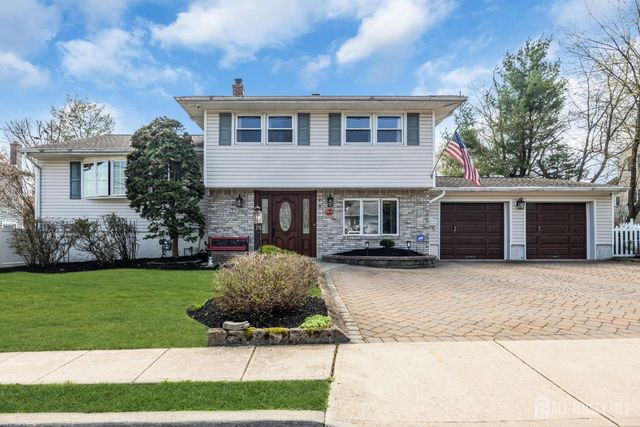 29 Carol Lane, Spotswood, NJ 08884
