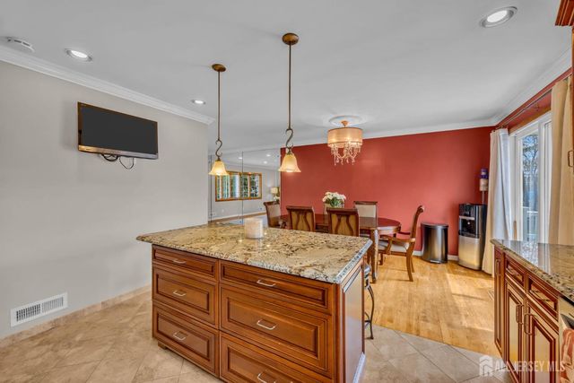 29 Carol Lane, Spotswood, NJ 08884