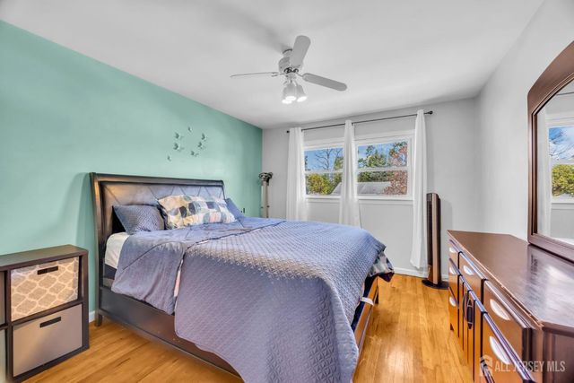 29 Carol Lane, Spotswood, NJ 08884