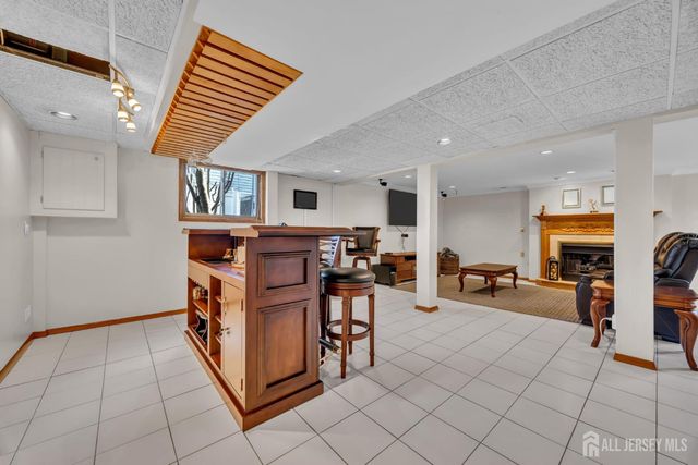 29 Carol Lane, Spotswood, NJ 08884