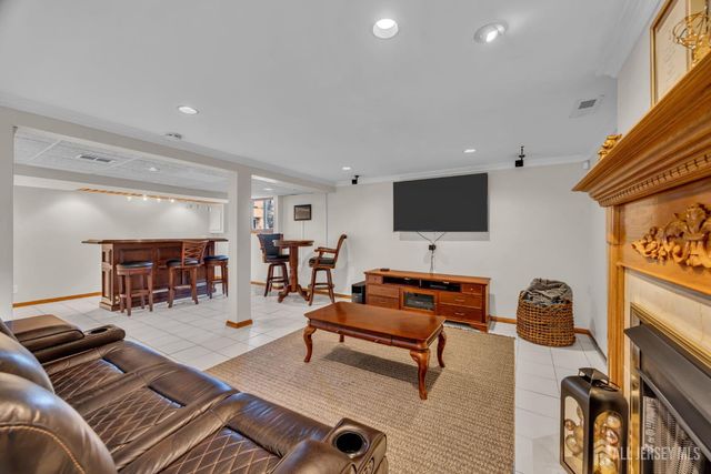 29 Carol Lane, Spotswood, NJ 08884