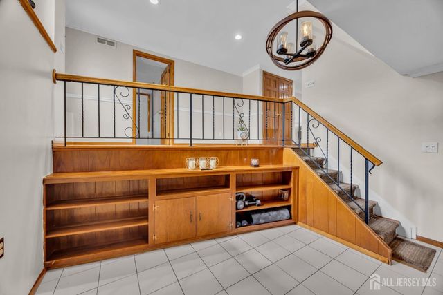 29 Carol Lane, Spotswood, NJ 08884