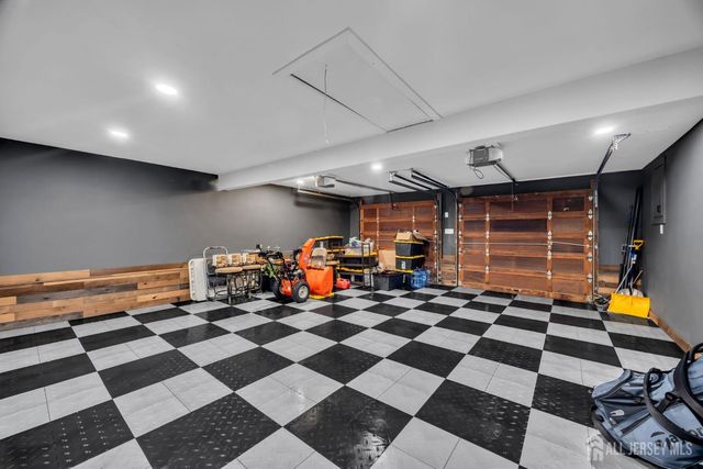 29 Carol Lane, Spotswood, NJ 08884