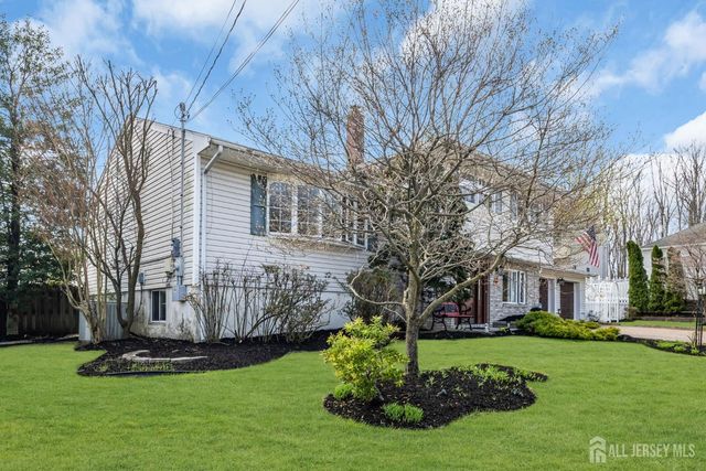 29 Carol Lane, Spotswood, NJ 08884