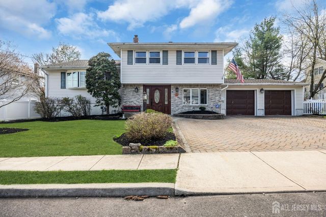 29 Carol Lane, Spotswood, NJ 08884